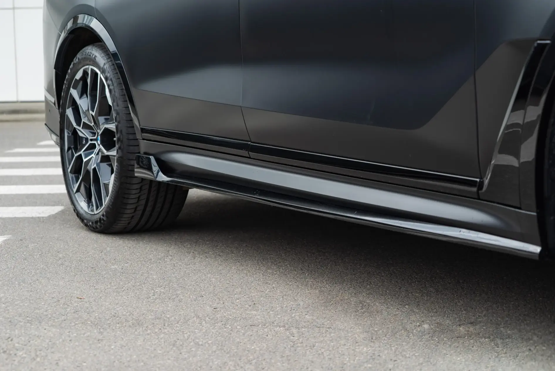 BMW X7 LCI Neues Bodykit für den BMW-Händler